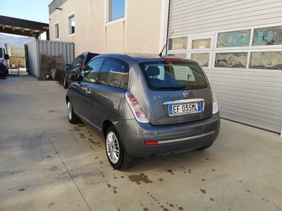 Lancia Ypsilon 1.3 MJT 75 CV Diva (6)