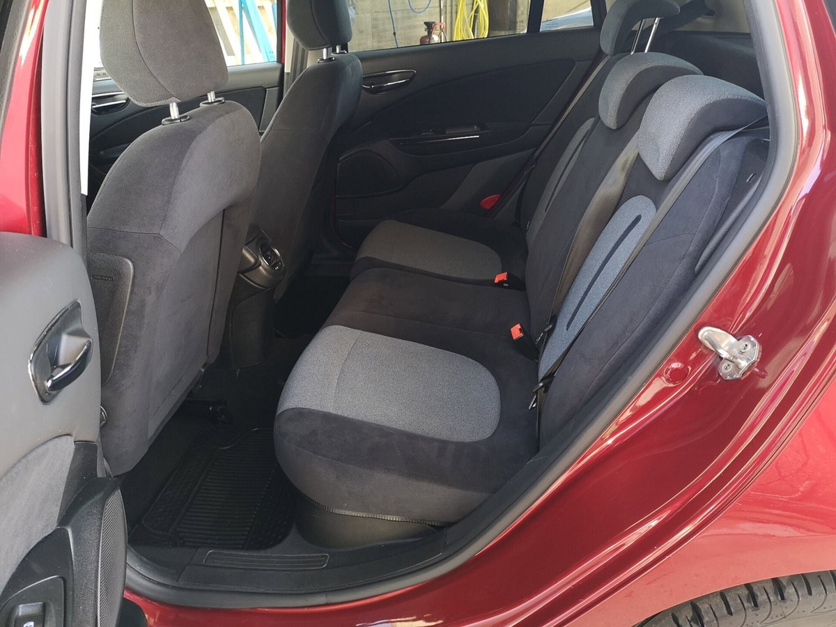 Fiat Bravo 1.6 MJT 120 CV DPF Emotion (13)