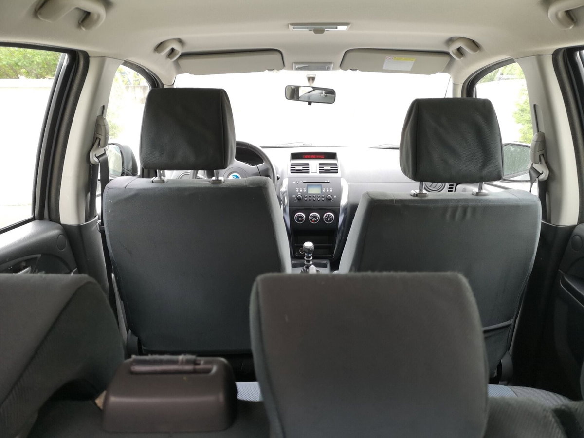 Fiat Sedici 1.9 MJT 4x4 Emotion (10)