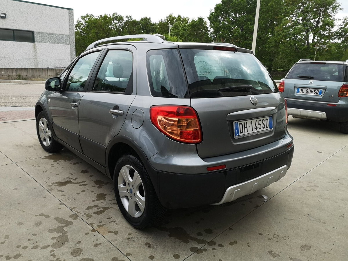Fiat Sedici 1.9 MJT 4x4 Emotion (3)