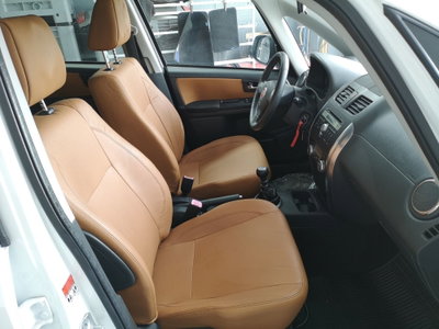 Fiat Sedici 2.0 MJT 16V DPF 4x4 Emotion (9)