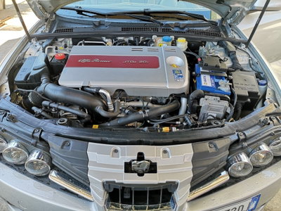 Alfa Romeo 159 2.4 JTDm 20V 210 CV Distinctive (8)