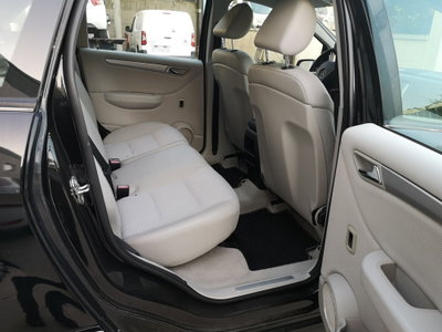 Mercedes-Benz Classe B 200 CDI Executive (13)