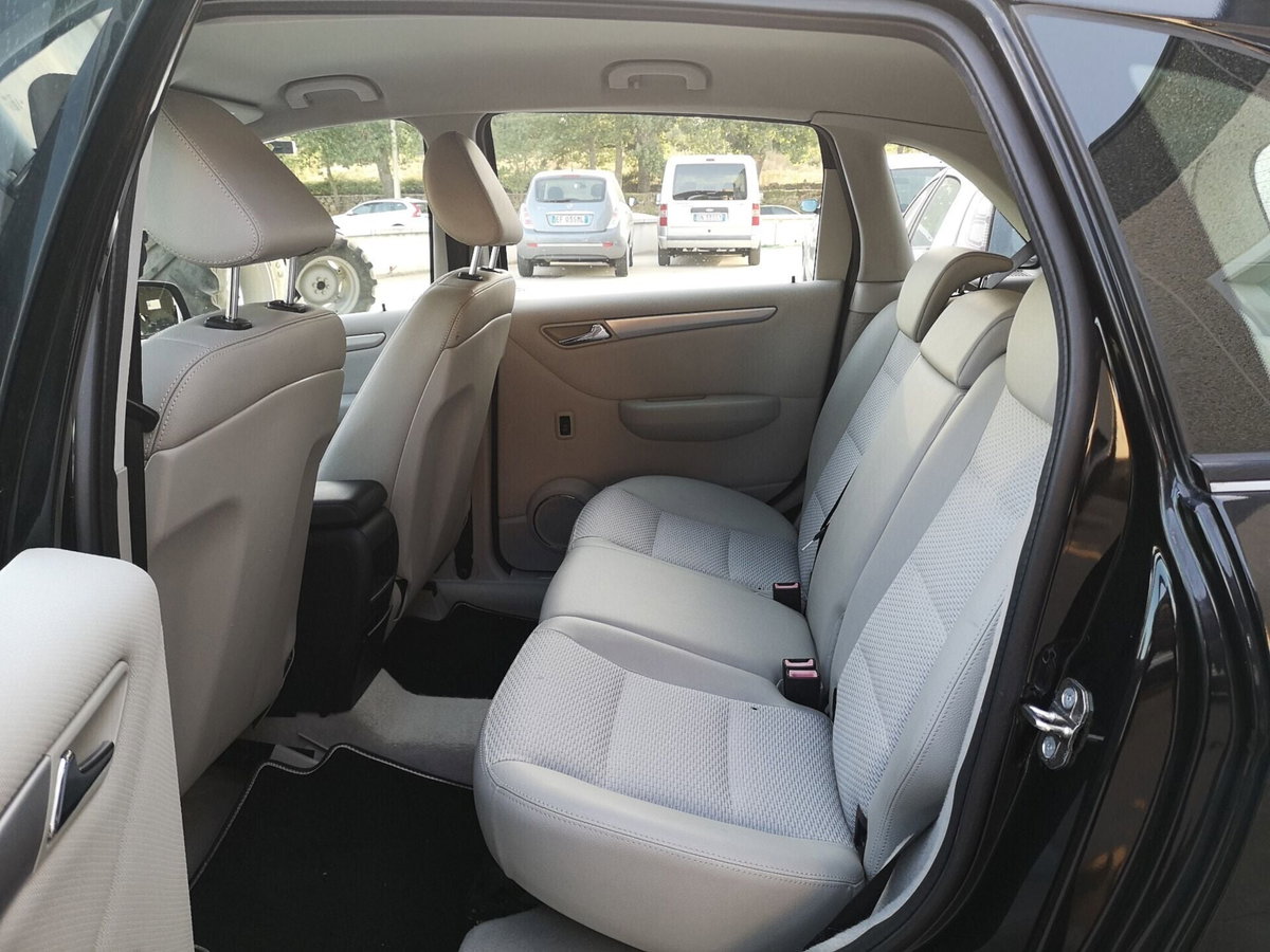 Mercedes-Benz Classe B 200 CDI Executive (15)