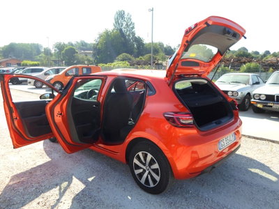Renault Clio TCe 90 CV 5 porte Techno (12)