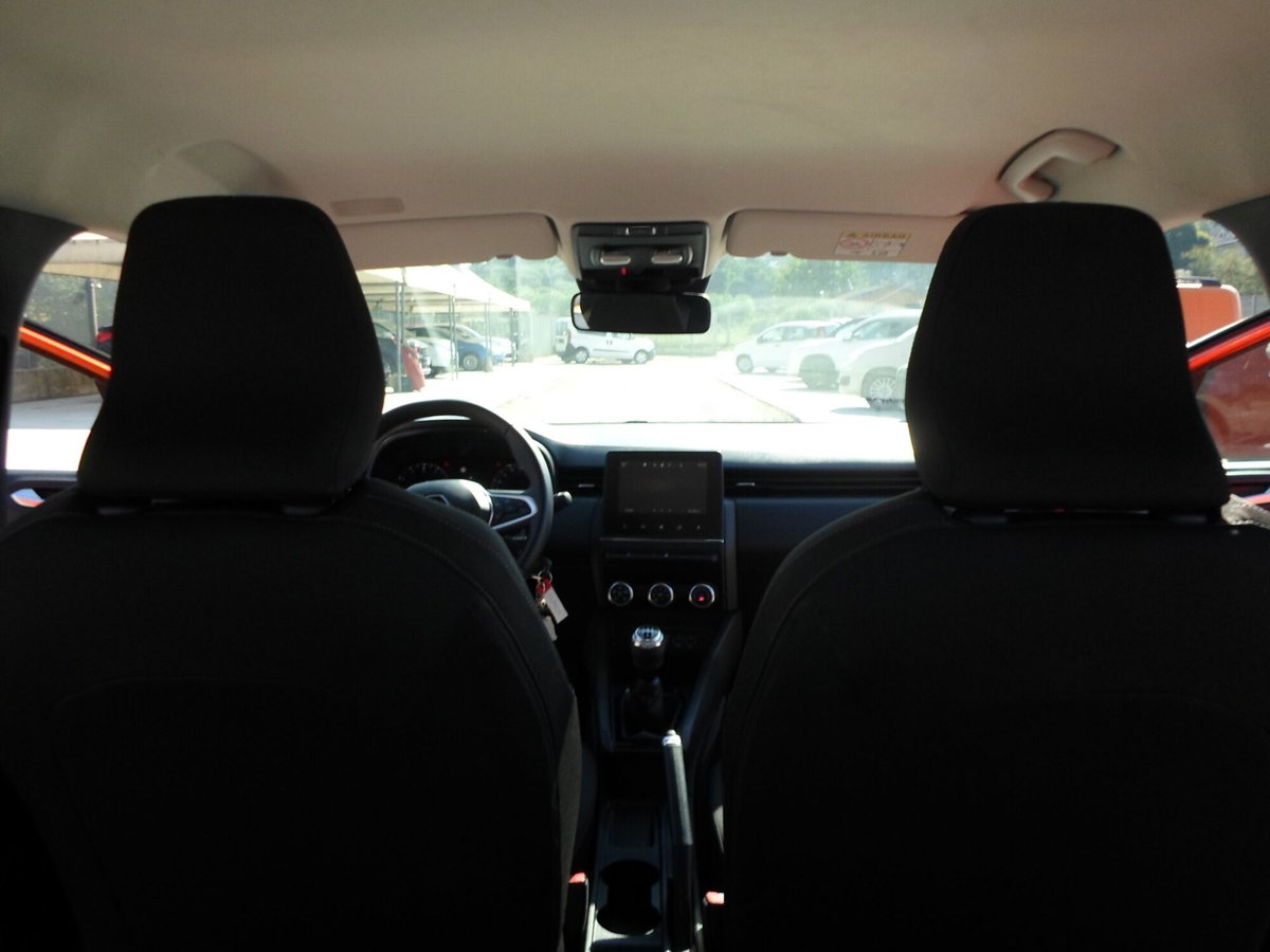 Renault Clio TCe 90 CV 5 porte Techno (14)