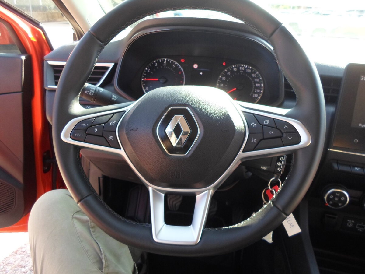 Renault Clio TCe 90 CV 5 porte Techno (19)