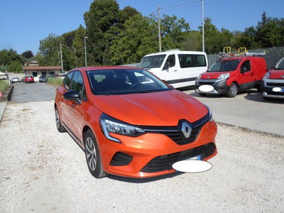 Renault Clio TCe 90 CV 5 porte Techno (2)