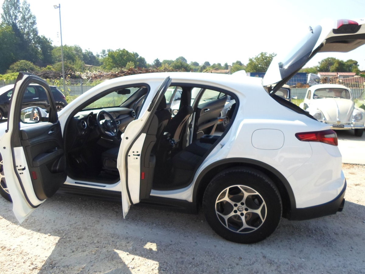 Alfa Romeo Stelvio Stelvio 2.2 Turbodiesel 190 CV AT8 Q4 Super Business (10)
