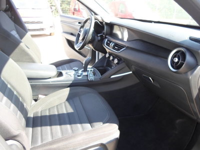 Alfa Romeo Stelvio Stelvio 2.2 Turbodiesel 190 CV AT8 Q4 Super Business (18)