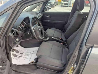 Audi A2 1.6 16V FSI Top (2)