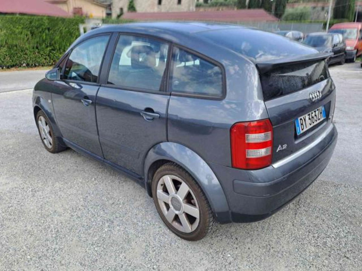 Audi A2 1.6 16V FSI Top (8)