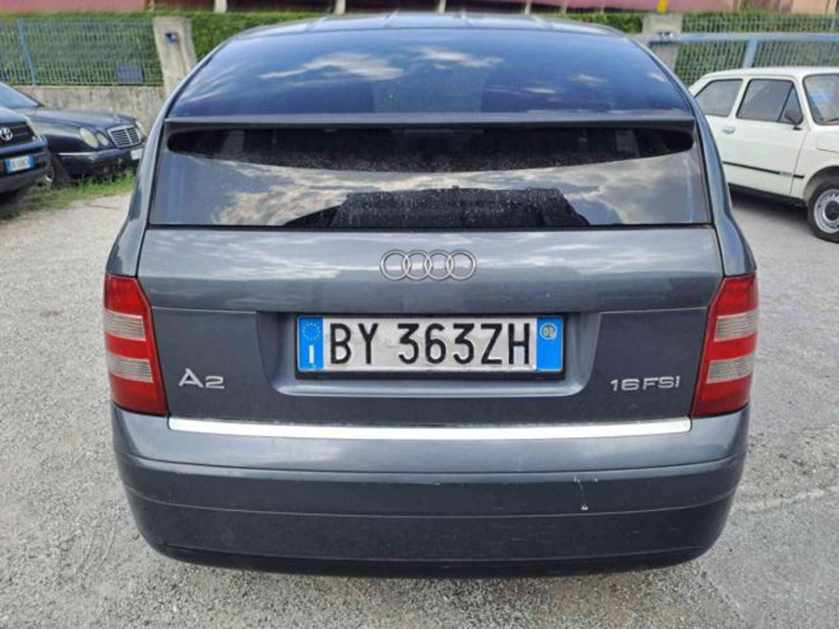 Audi A2 1.6 16V FSI Top (9)