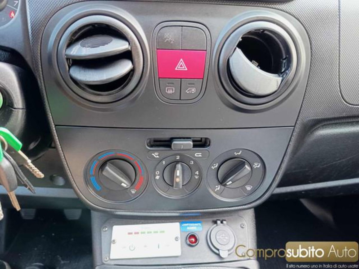 Fiat Fiorino 1.3 MJT 80CV Combinato (15)
