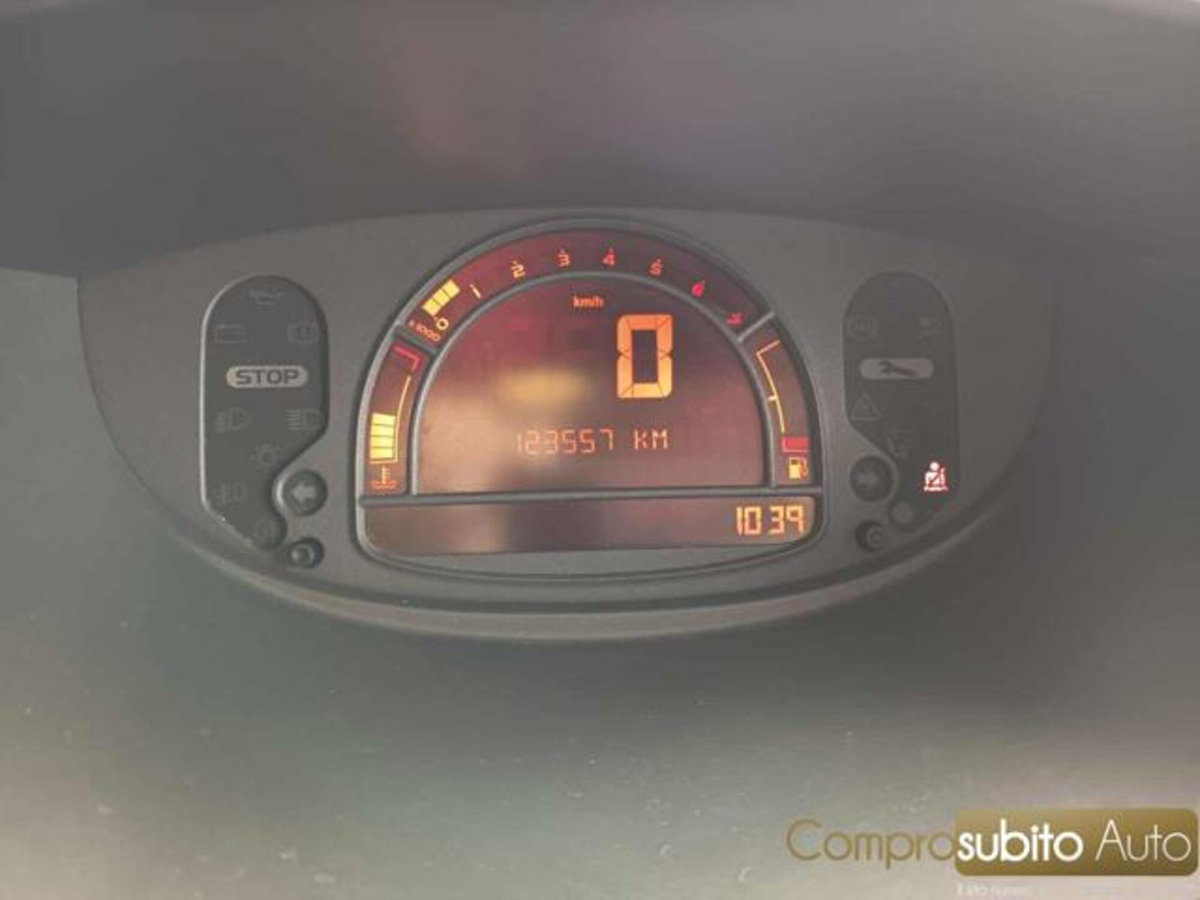 Renault Modus 1.2 16V Confort Dynamique (12)