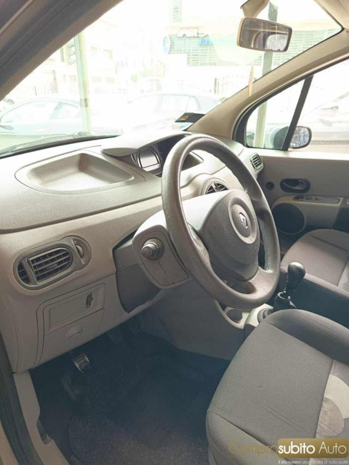 Renault Modus 1.2 16V Confort Dynamique (15)