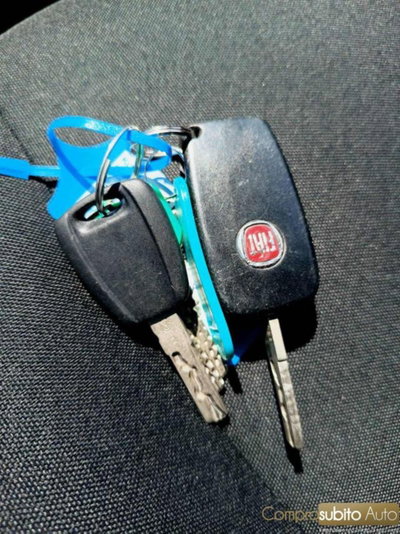 Fiat Fiorino 1.3 MJT 80CV Combinato (11)