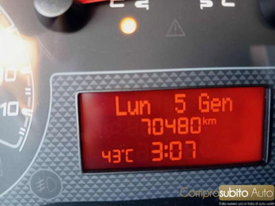 Fiat Fiorino 1.3 MJT 80CV Combinato (12)
