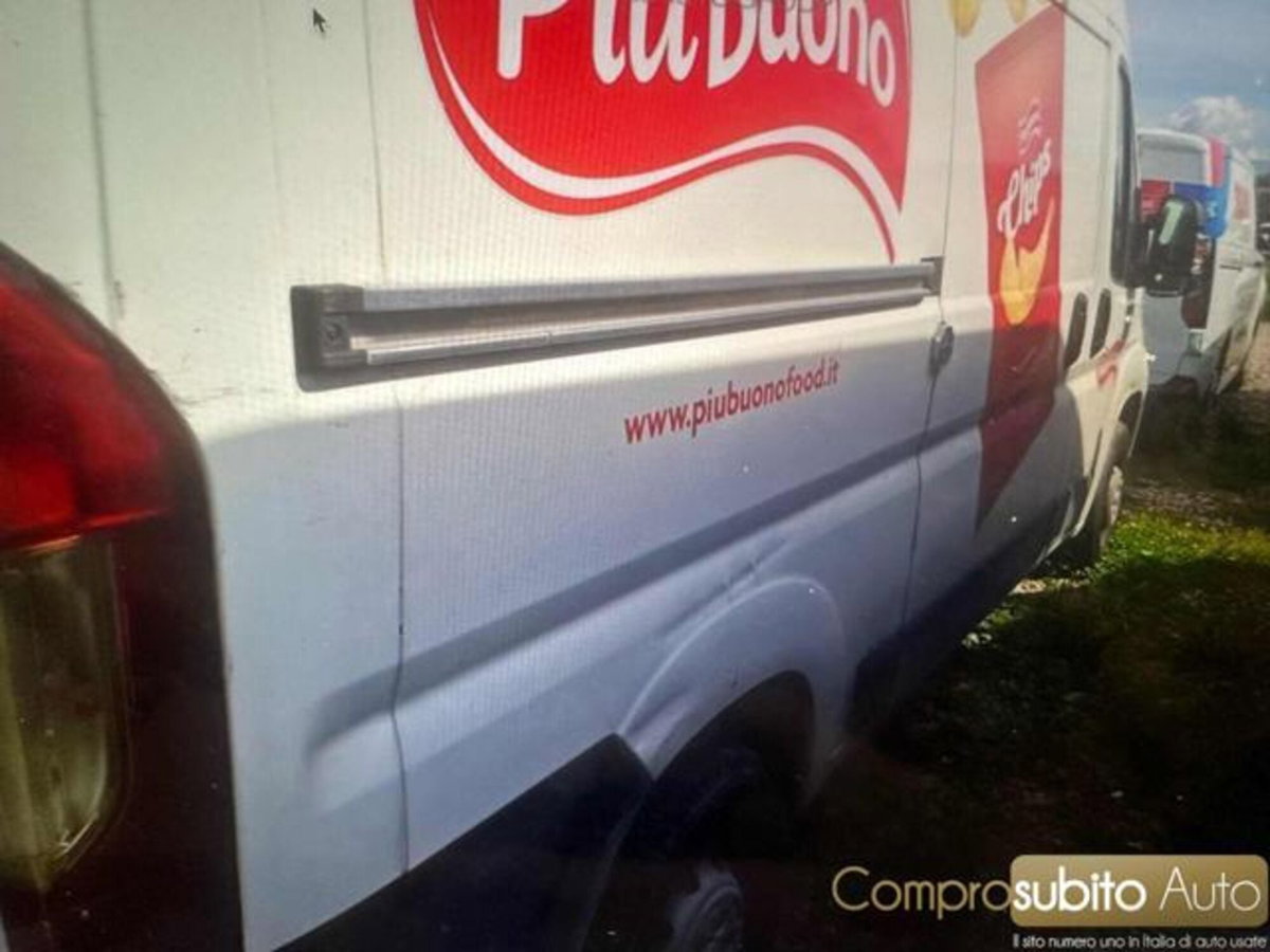 Peugeot Boxer Furgone 330 2.2 BlueHDi 140 S&S PC-TN Furgone Premium (5)