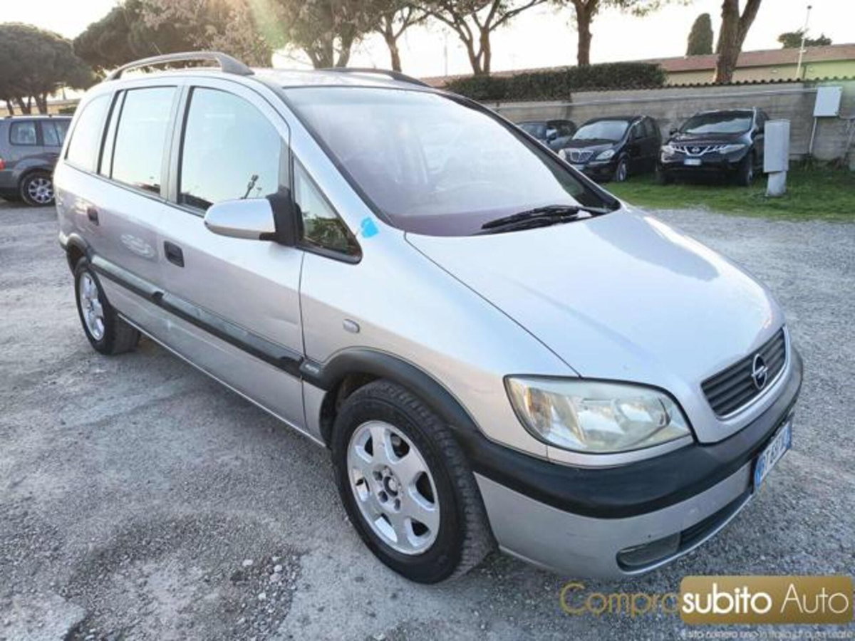 Opel Zafira 2.0d 180cv S&S XL Business Elegance AT8 (2)