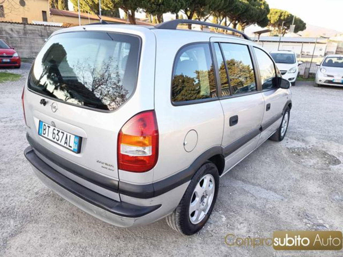 Opel Zafira 2.0d 180cv S&S XL Business Elegance AT8 (6)