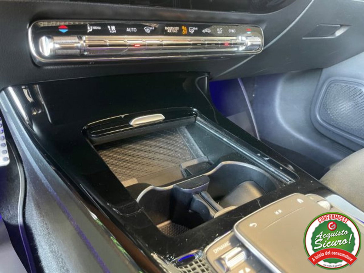 Mercedes-Benz CLA 200 d Premium (11)
