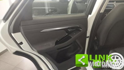 Land Rover Range Rover Evoque 2.0 Si4 5p. Pure (16)