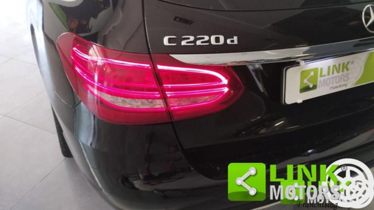 Mercedes-Benz Classe C Station Wagon 220 CDI 4Matic Executive (13)