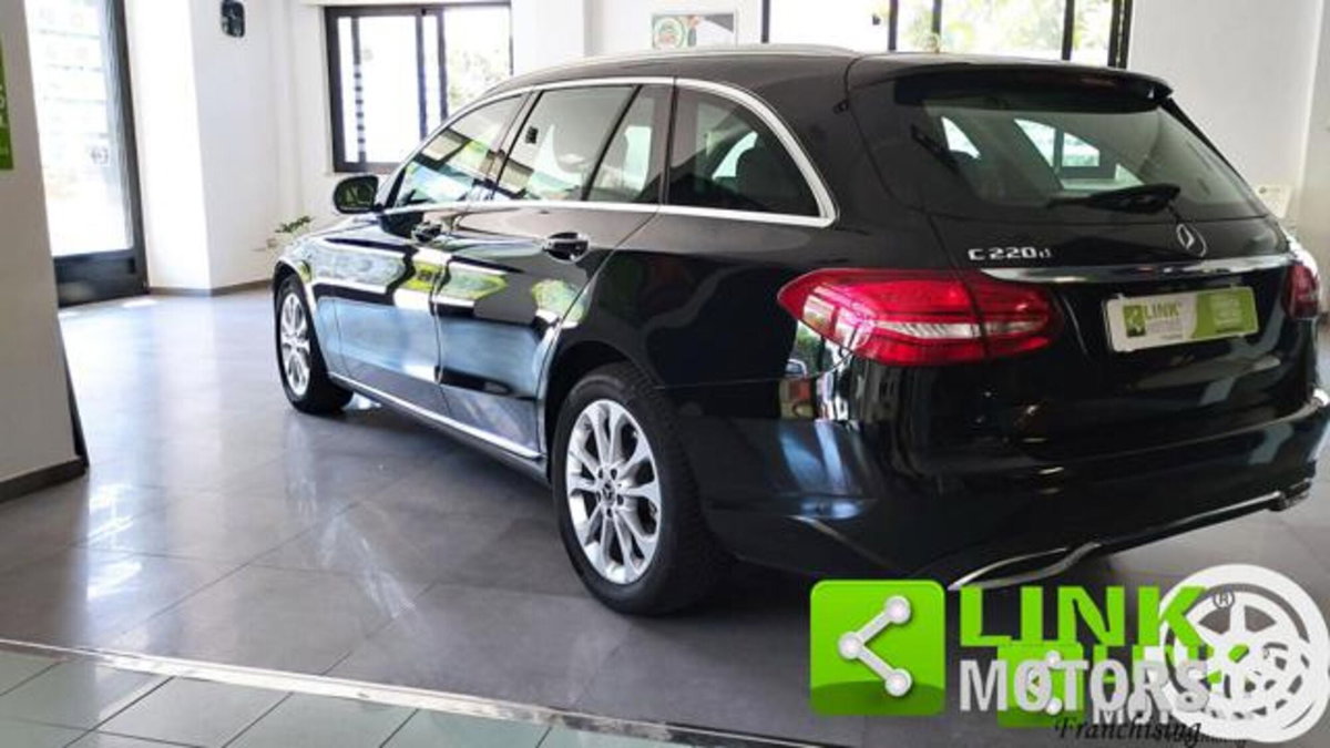 Mercedes-Benz Classe C Station Wagon 220 CDI 4Matic Executive (7)