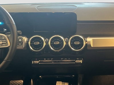 Mercedes-Benz CLA Shooting Brake 200 d Automatic Shooting Brake Sport (11)
