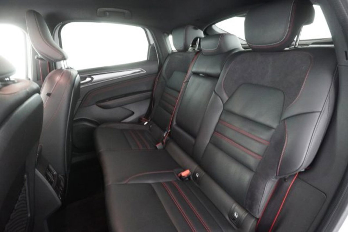 Renault Arkana E-Tech 145 CV R.S. Line (11)
