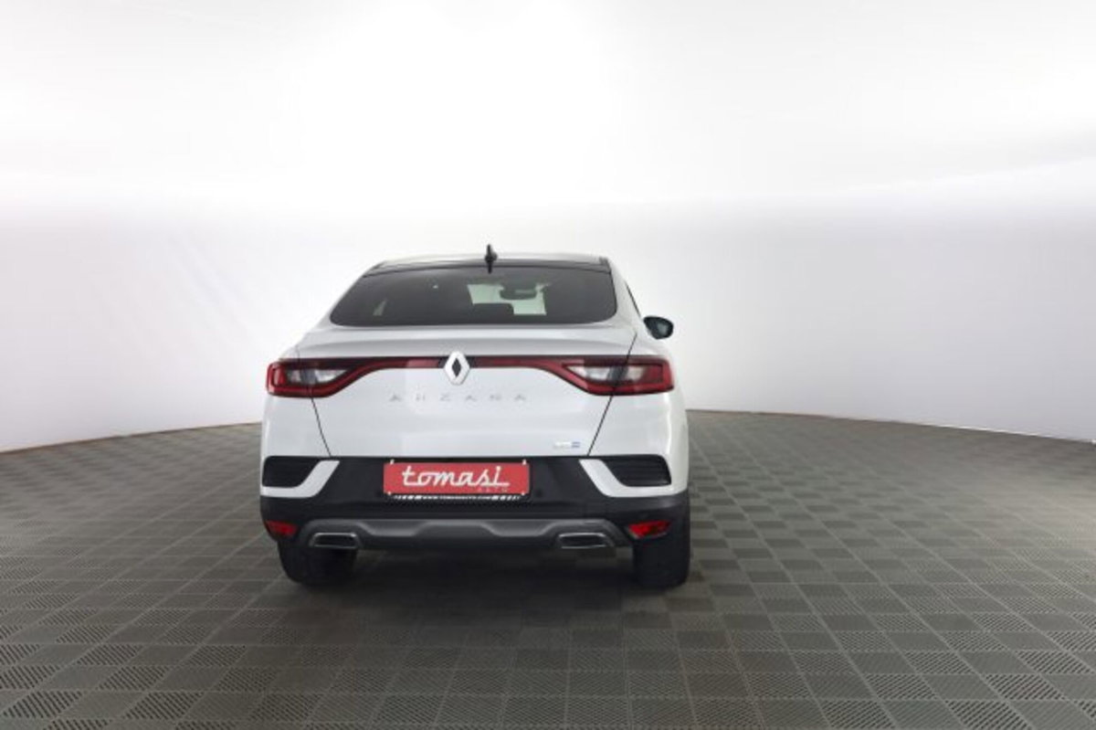 Renault Arkana E-Tech 145 CV R.S. Line (5)