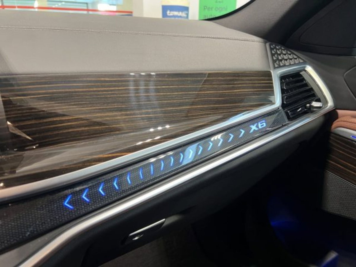 BMW X6 xDrive30d 48V Msport (12)