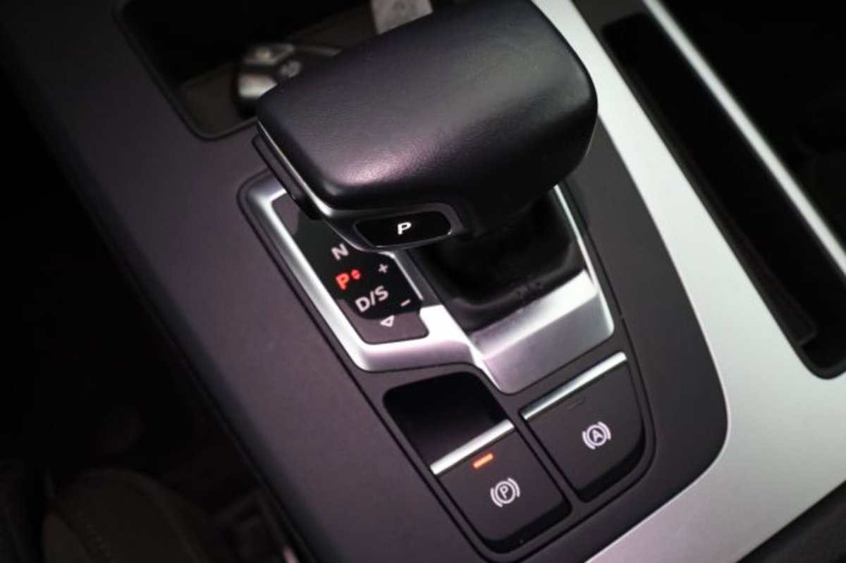 Audi Q5 40 TDI 204 CV quattro S tronic (13)