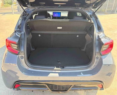 Toyota Yaris GR Sport 130 GR Sport (10)