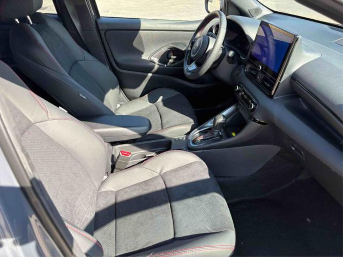 Toyota Yaris GR Sport 130 GR Sport (15)