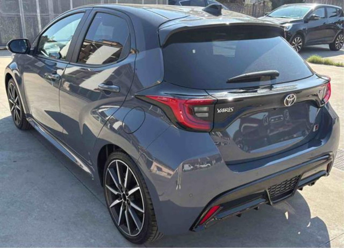 Toyota Yaris GR Sport 130 GR Sport (3)
