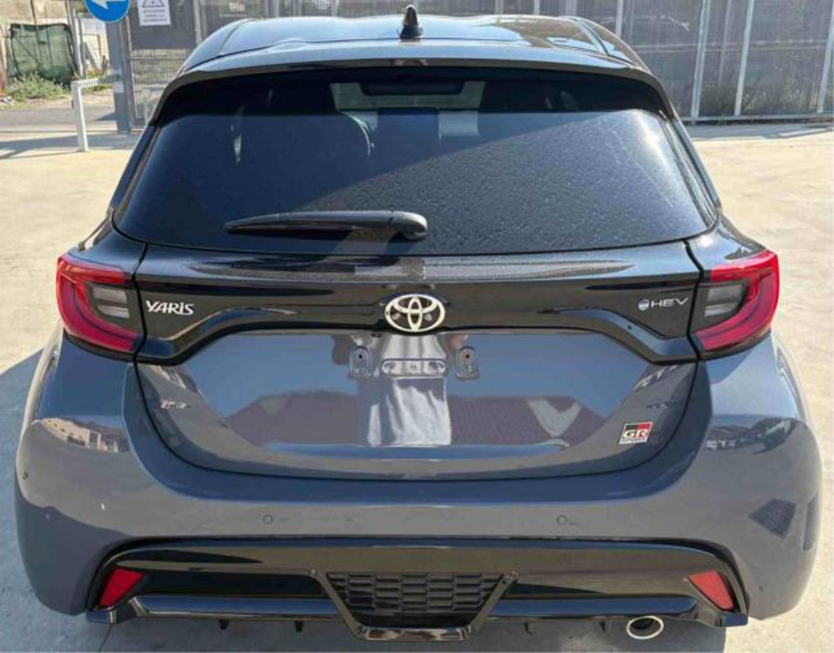 Toyota Yaris GR Sport 130 GR Sport (4)