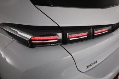 Peugeot 308 PureTech Turbo 130 S&S EAT8 Allure (10)