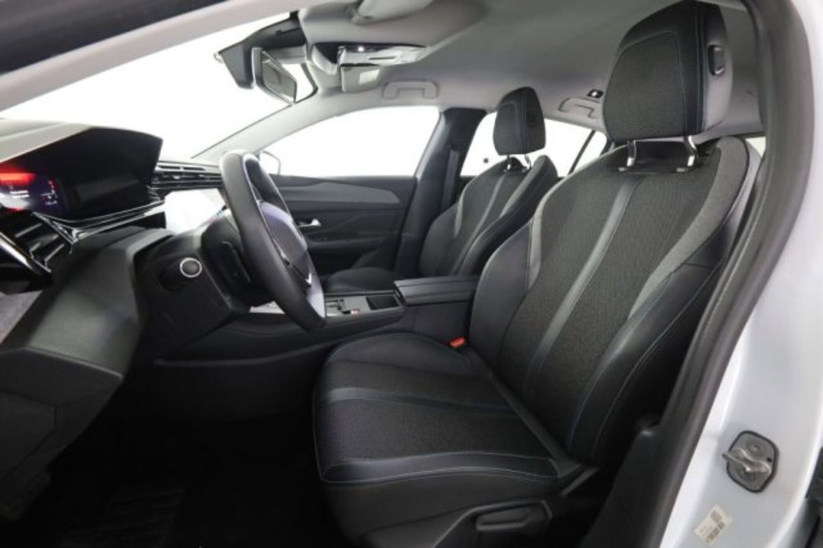 Peugeot 308 PureTech Turbo 130 S&S EAT8 Allure (2)