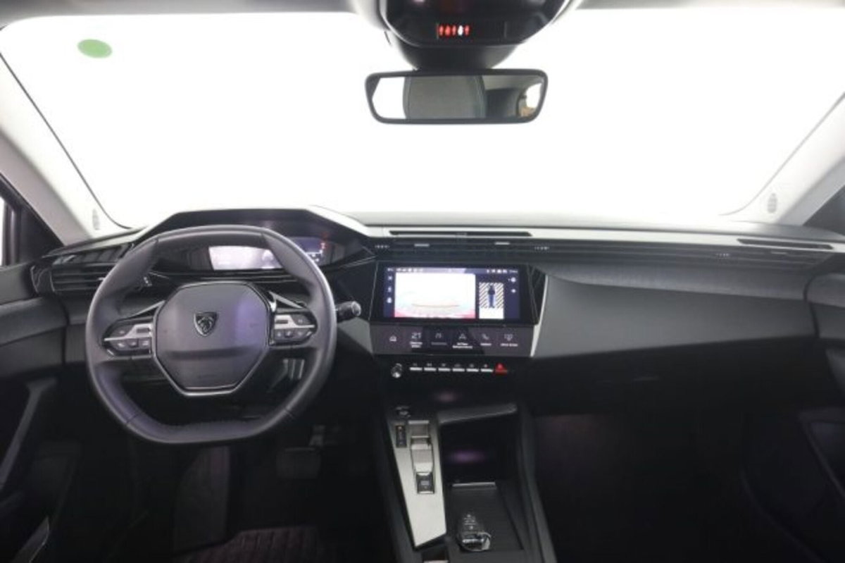 Peugeot 308 PureTech Turbo 130 S&S EAT8 Allure (4)