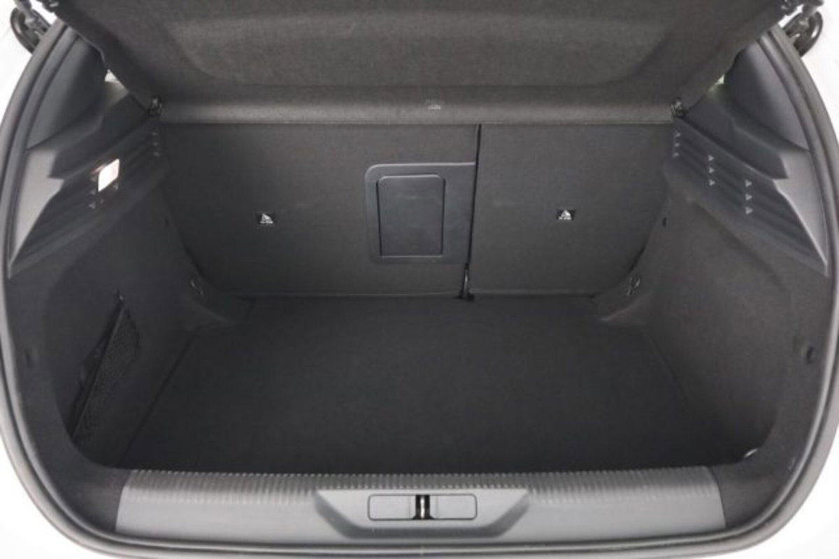 Peugeot 308 PureTech Turbo 130 S&S EAT8 Allure (6)