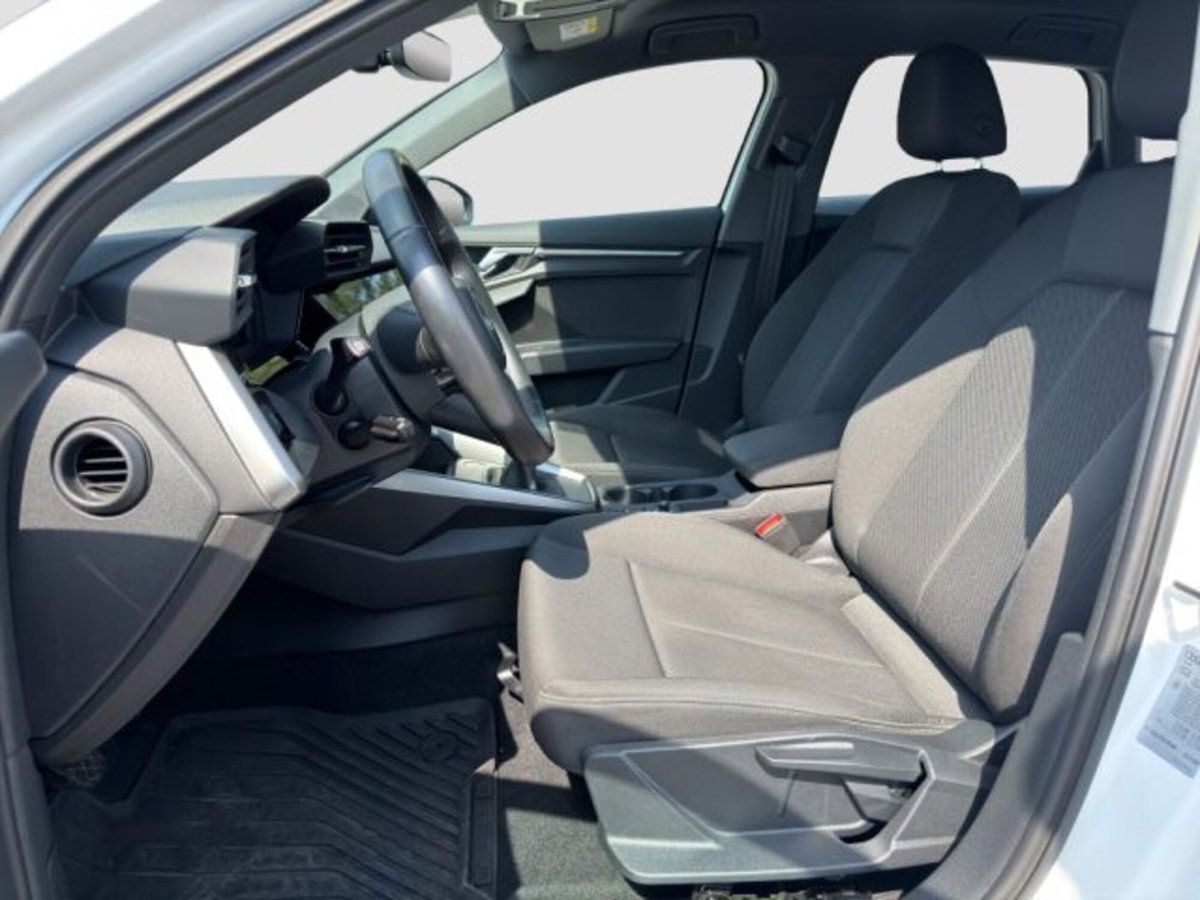 Audi A3 Sportback 30 TFSI Business (10)