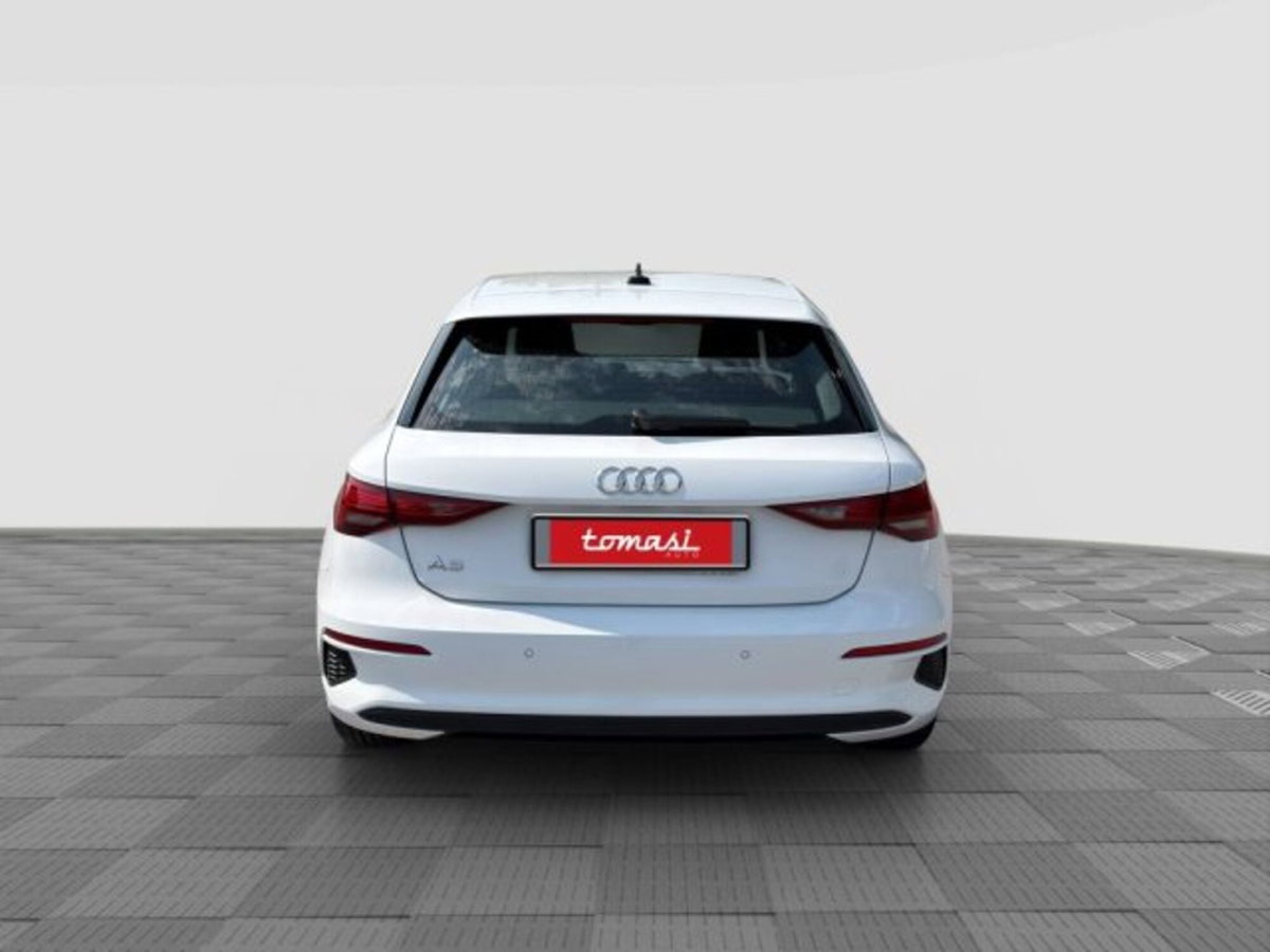 Audi A3 Sportback 30 TFSI Business (4)