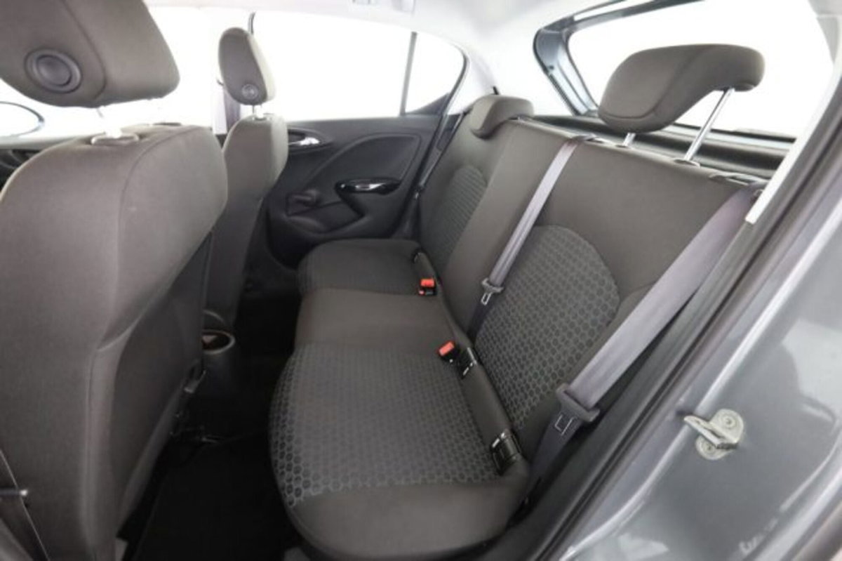 Opel Corsa 1.4 90CV 5 porte Advance (3)