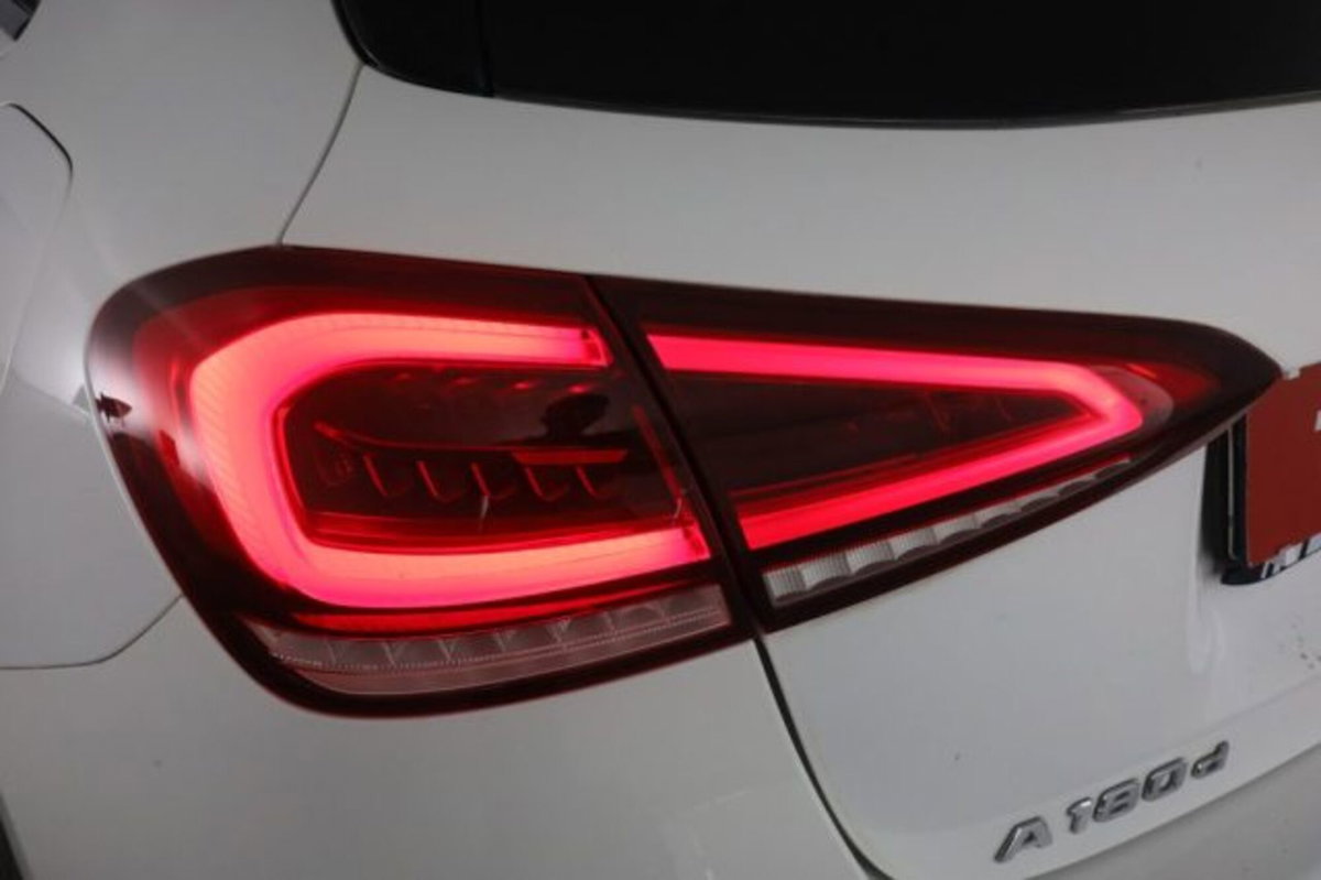 Mercedes-Benz Classe A 180 d Automatic Sport (10)