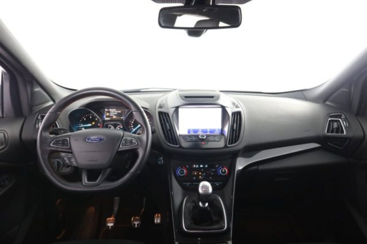Ford Kuga 1.5 TDCI 120 CV S&S 2WD ST-Line (12)