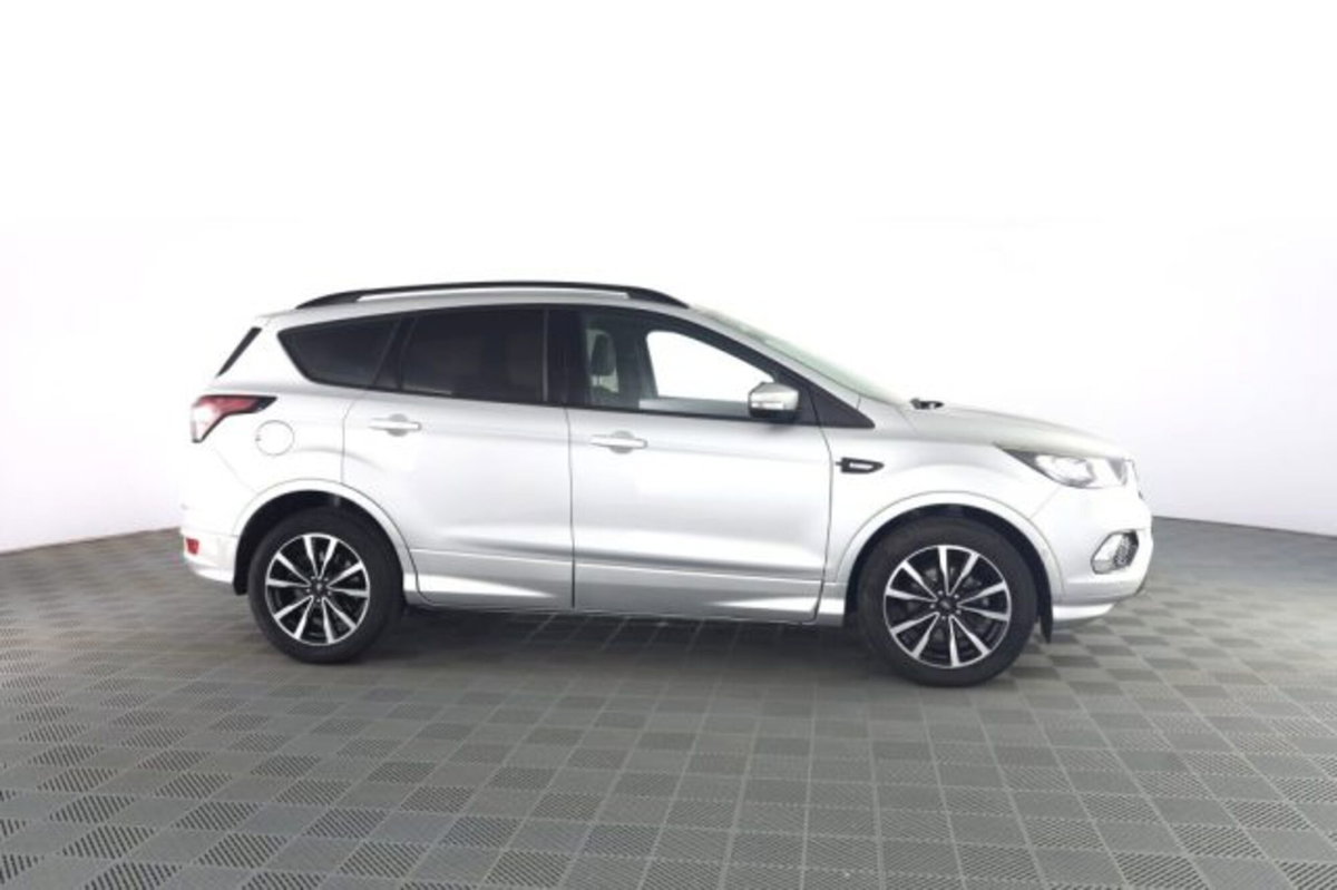 Ford Kuga 1.5 TDCI 120 CV S&S 2WD ST-Line (3)