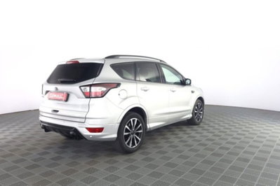 Ford Kuga 1.5 TDCI 120 CV S&S 2WD ST-Line (4)