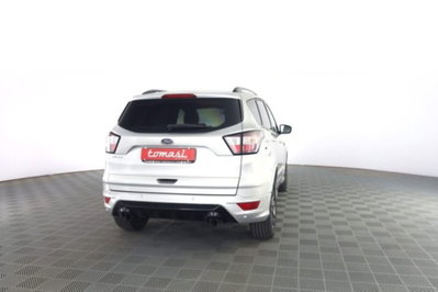 Ford Kuga 1.5 TDCI 120 CV S&S 2WD ST-Line (5)